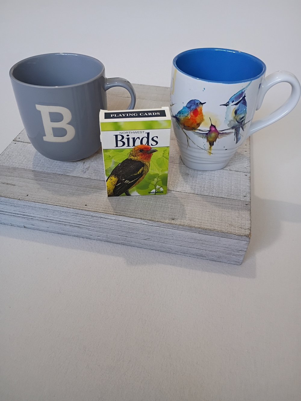 Cozy Bird Lovers Gift Set: 2 Mugs (Watercolor Birds + Letter B) & Playing Cards